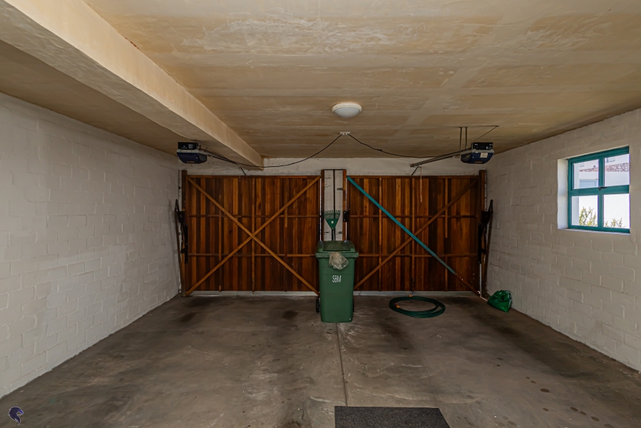 4 Bedroom Property for Sale in Paradise Beach Western Cape